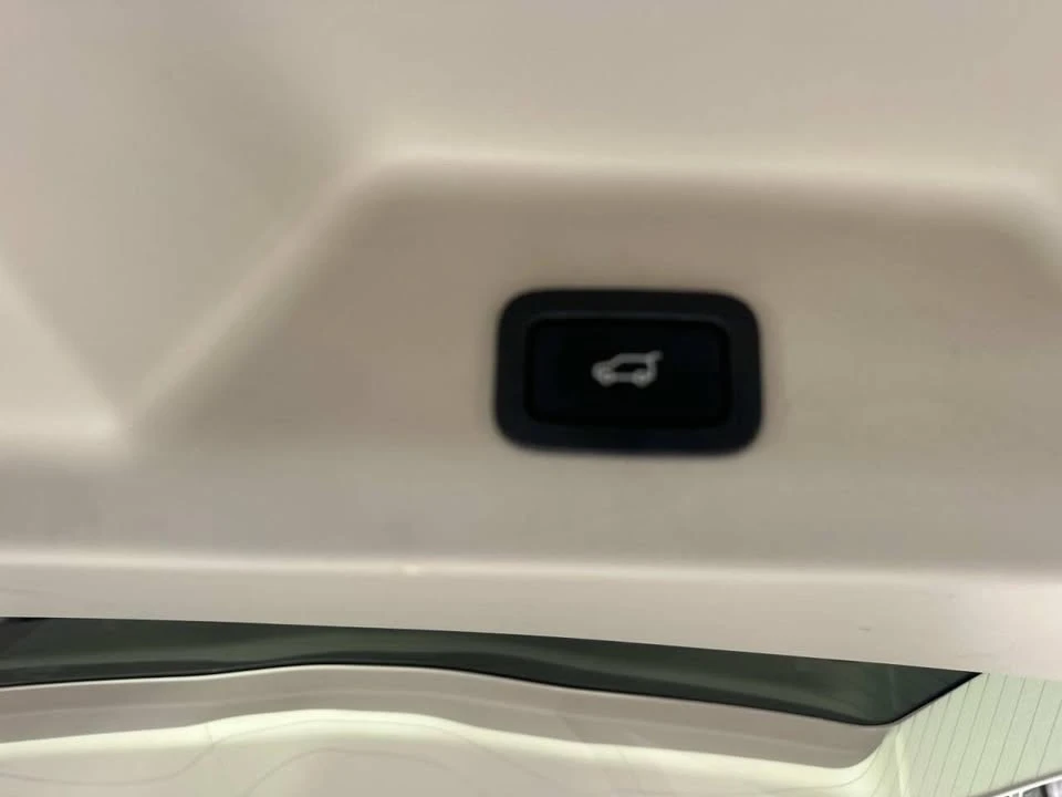 2017 Land Rover Range Rover L405 - Image 11 of 20