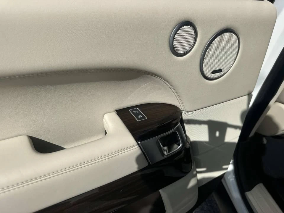 2017 Land Rover Range Rover L405 - Image 15 of 20