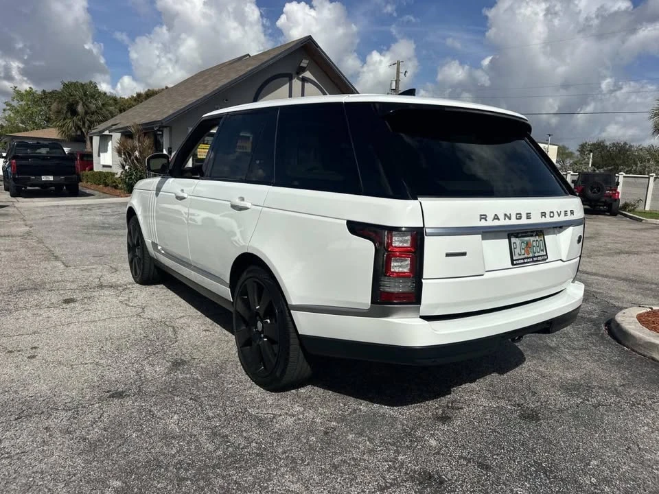 2017 Land Rover Range Rover L405 - Image 9 of 20