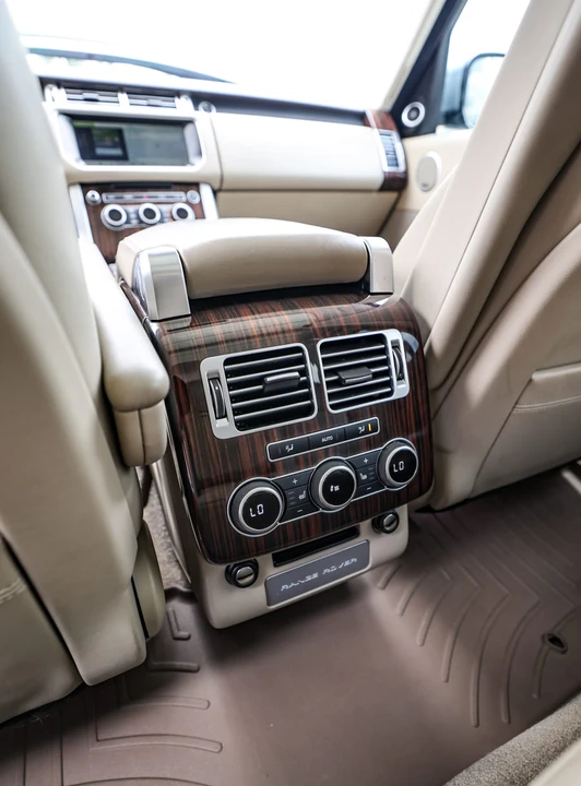 2017 Land Rover Range Rover L405 - Image 17 of 31