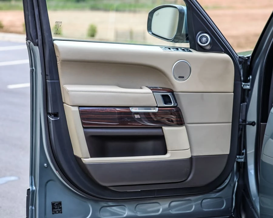 2017 Land Rover Range Rover L405 - Image 21 of 31
