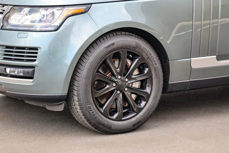 2017 Land Rover Range Rover L405 - Image 9 of 31