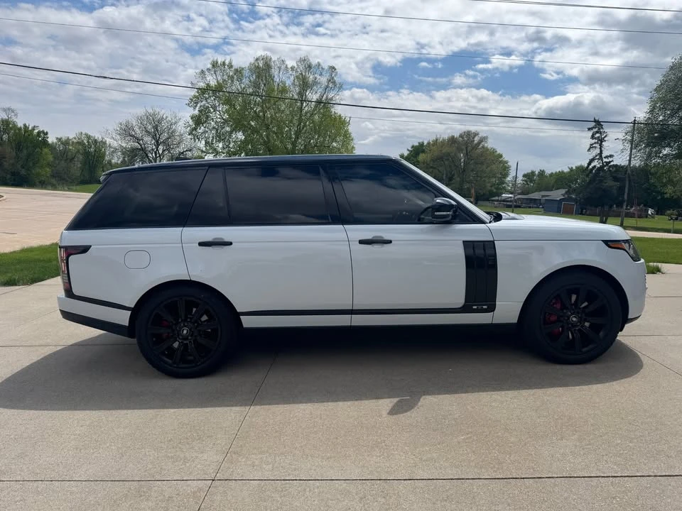 2017 Land Rover Range Rover L405 - Image 8 of 18