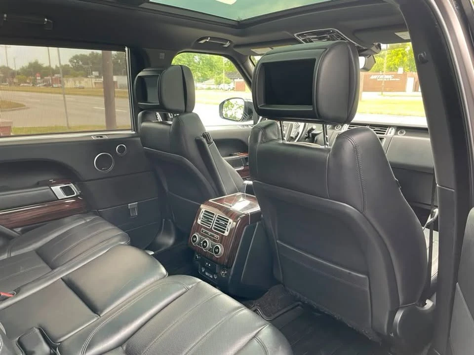 2017 Land Rover Range Rover L405 - Image 9 of 12