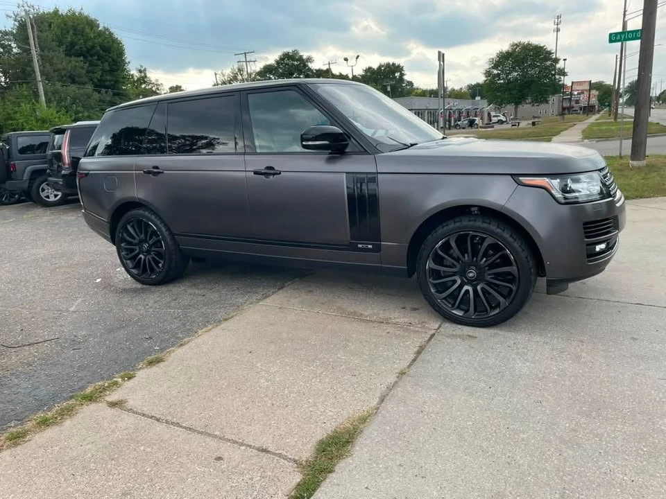 2017 Land Rover Range Rover L405 - Image 4 of 12