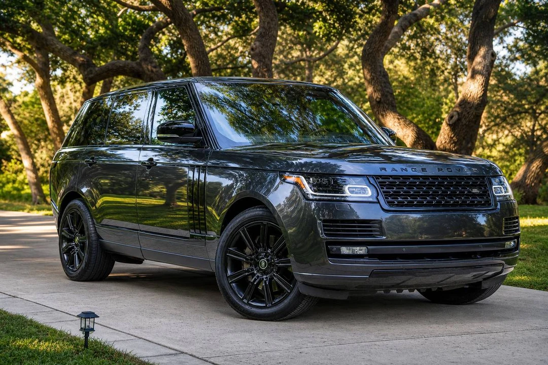 2017 Land Rover Range Rover L405 - Image 4 of 24