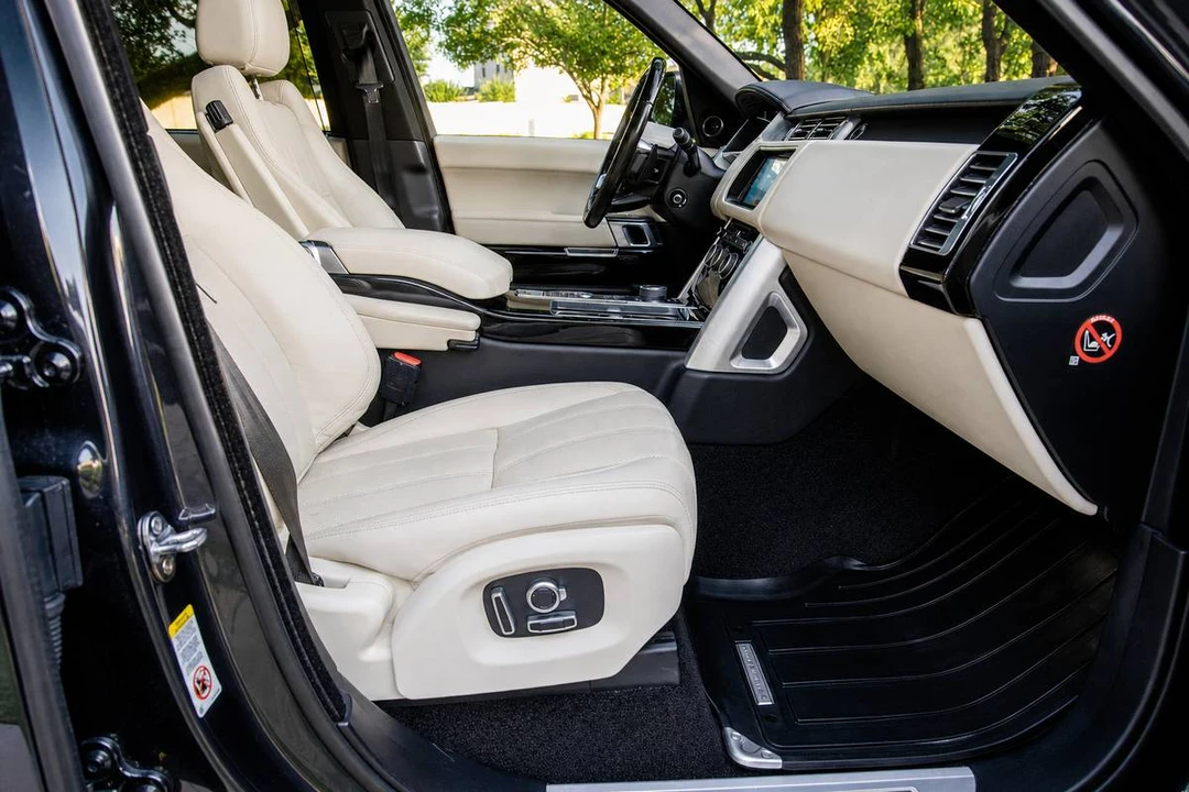 2017 Land Rover Range Rover L405 - Image 18 of 24
