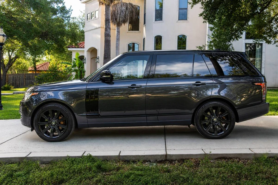 2017 Land Rover Range Rover L405 - Image 6 of 24