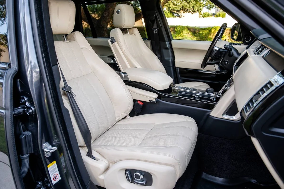 2017 Land Rover Range Rover L405 - Image 17 of 24