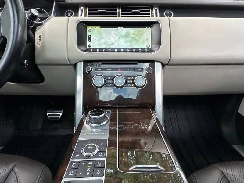 2017 Land Rover Range Rover L405 - Image 9 of 19