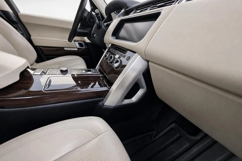 2017 Land Rover Range Rover L405 - Image 16 of 20