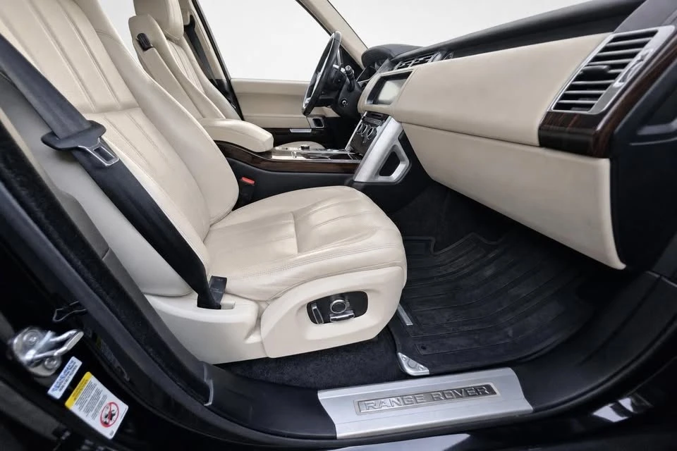 2017 Land Rover Range Rover L405 - Image 11 of 20