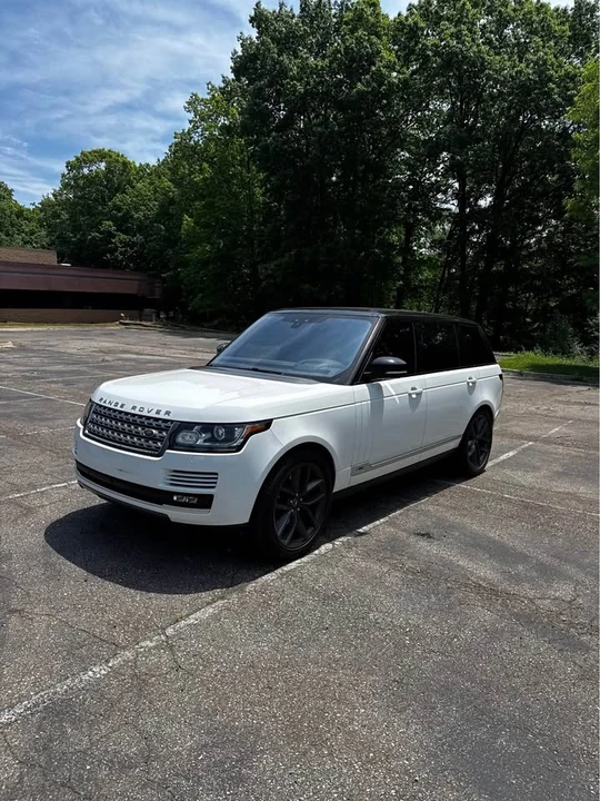 2017 Land Rover Range Rover L405 - Image 2 of 19