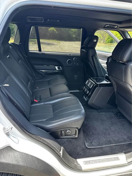 2017 Land Rover Range Rover L405 - Image 9 of 19