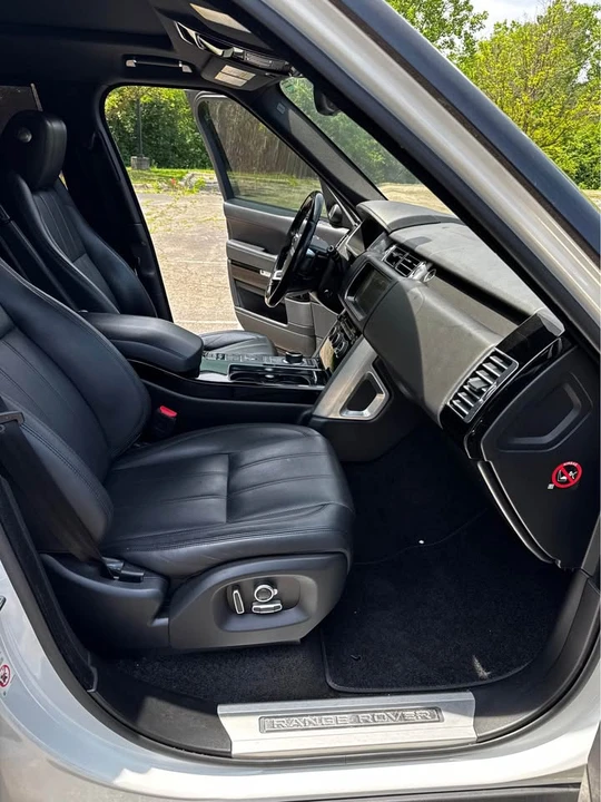 2017 Land Rover Range Rover L405 - Image 11 of 19