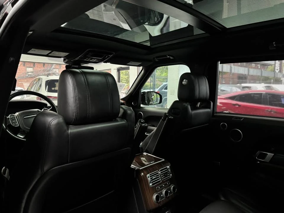 2017 Land Rover Range Rover L405 - Image 9 of 18