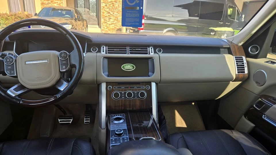 2017 Land Rover Range Rover L405 - Image 7 of 9