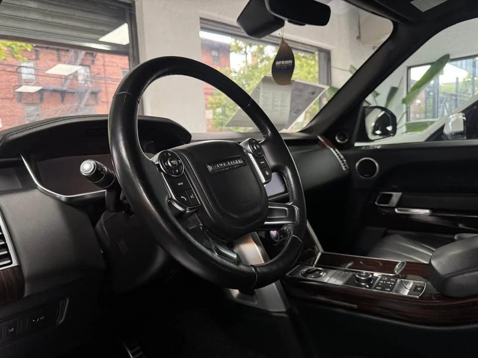 2017 Land Rover Range Rover L405 - Image 6 of 18