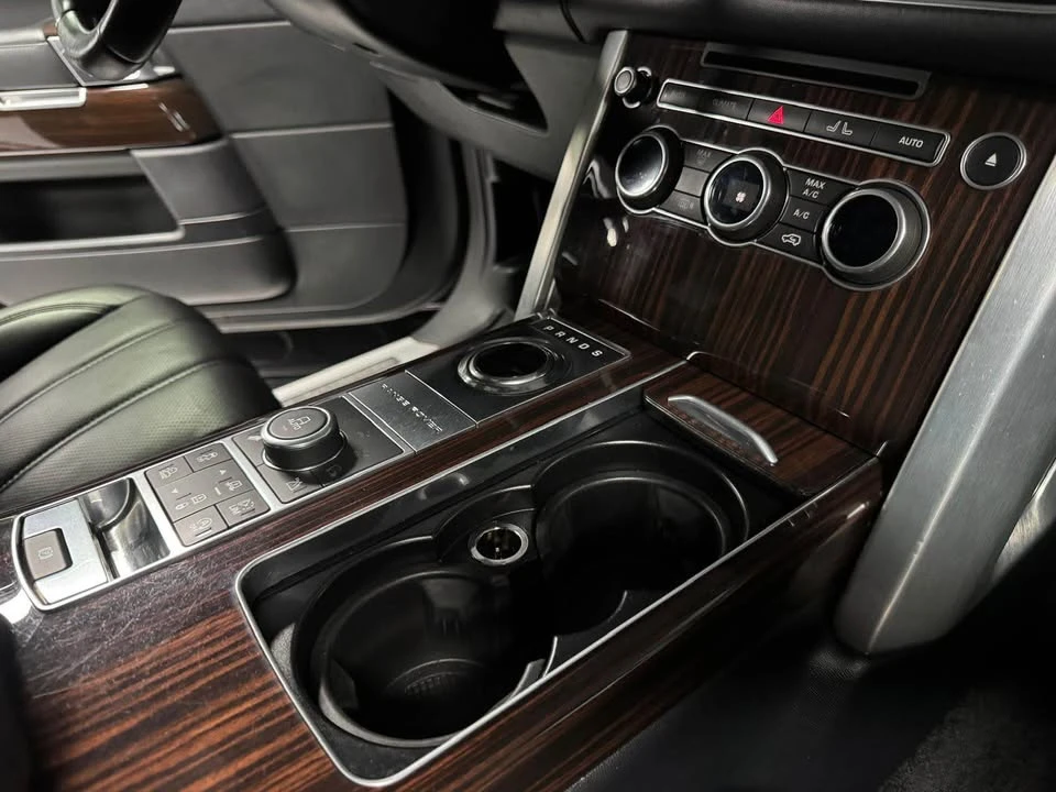 2017 Land Rover Range Rover L405 - Image 7 of 18