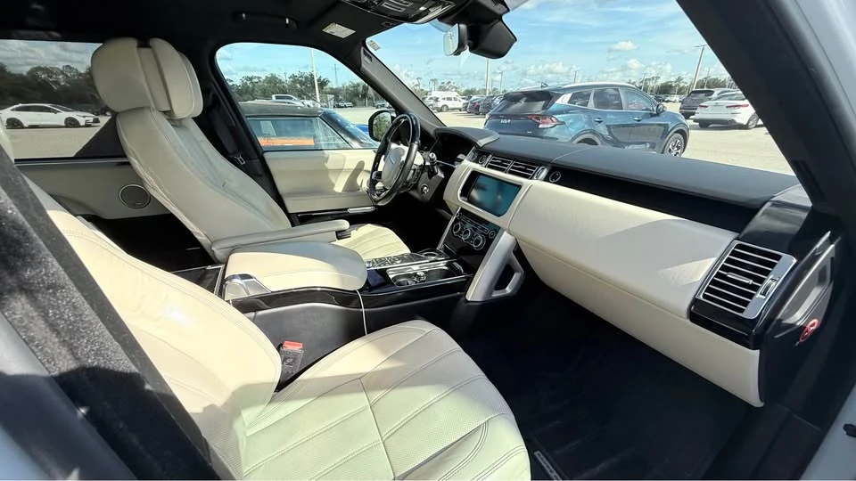 2017 Land Rover Range Rover L405 - Image 7 of 9