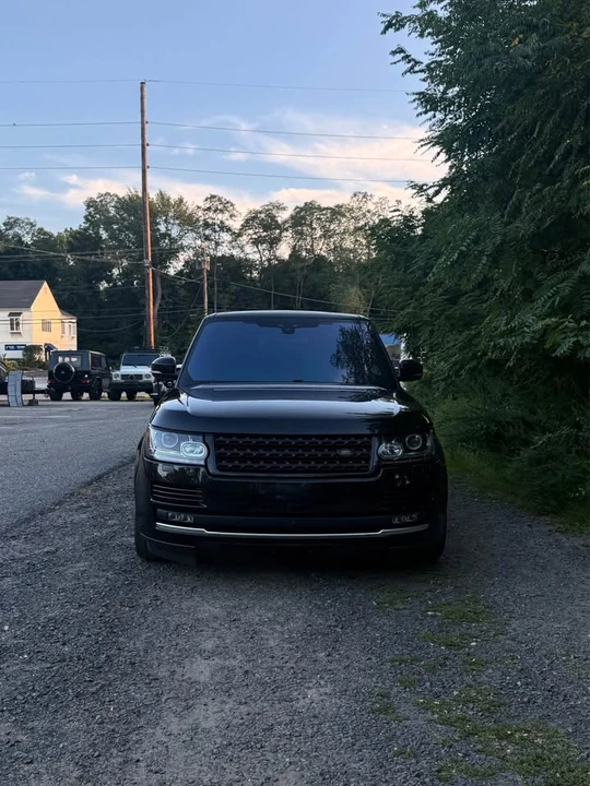 2017 Land Rover Range Rover L405 - Image 2 of 9