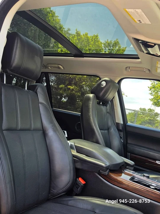 2017 Land Rover Range Rover L405 - Image 9 of 20