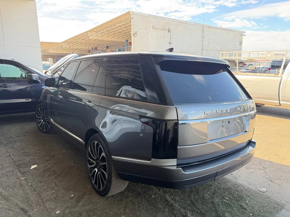 2017 Land Rover Range Rover L405 - Image 2 of 7