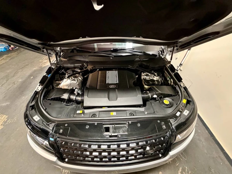 2017 Land Rover Range Rover L405 - Image 19 of 24