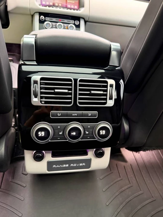 2017 Land Rover Range Rover L405 - Image 14 of 24