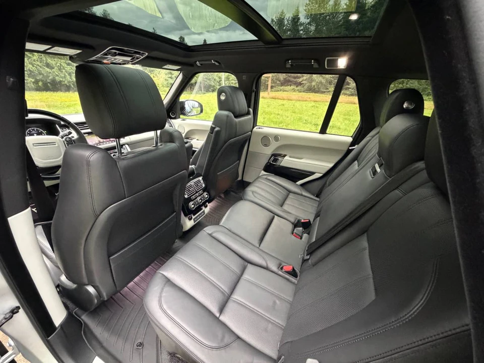 2017 Land Rover Range Rover L405 - Image 11 of 24