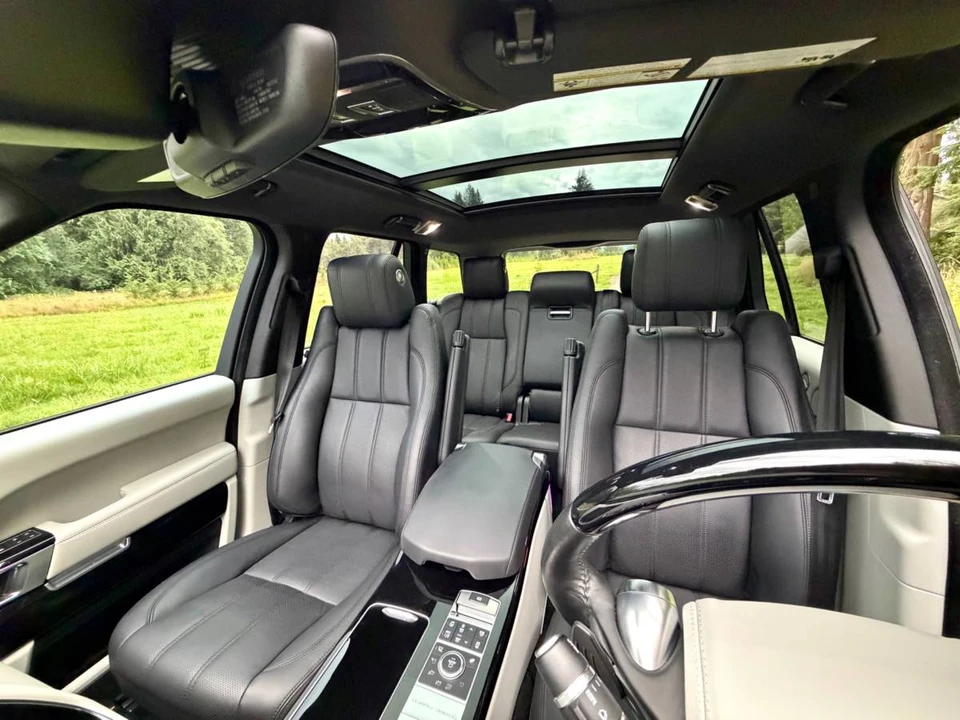 2017 Land Rover Range Rover L405 - Image 10 of 24