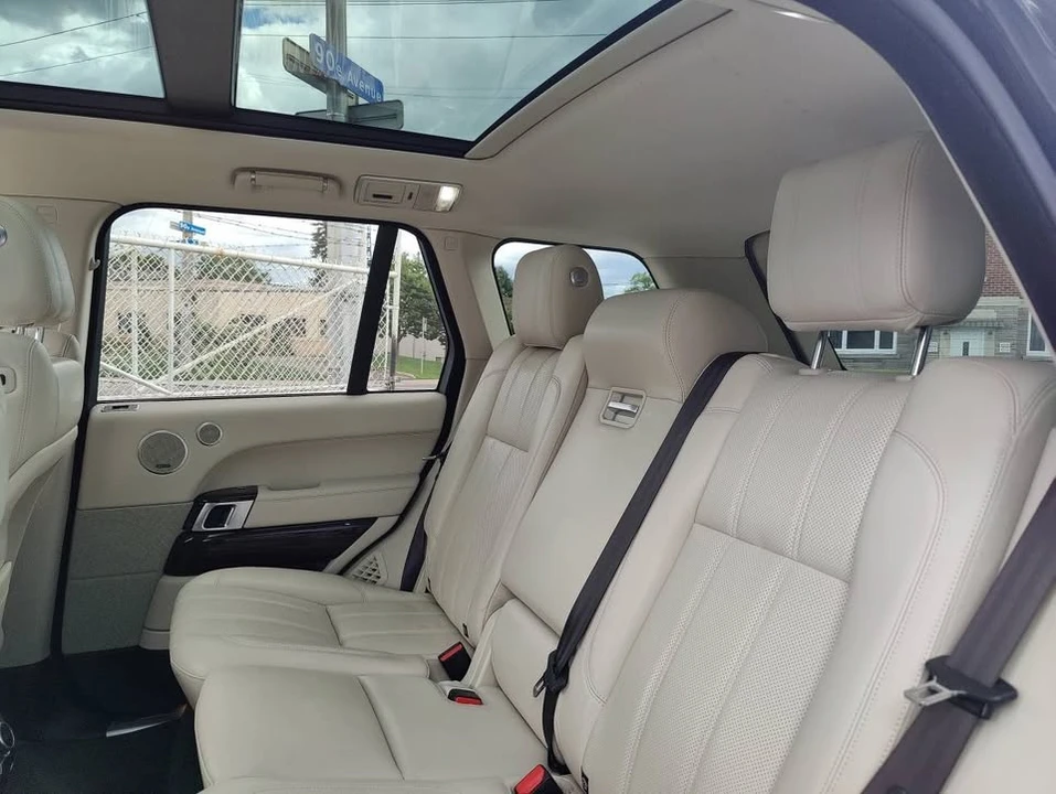 2017 Land Rover Range Rover L405 - Image 17 of 20