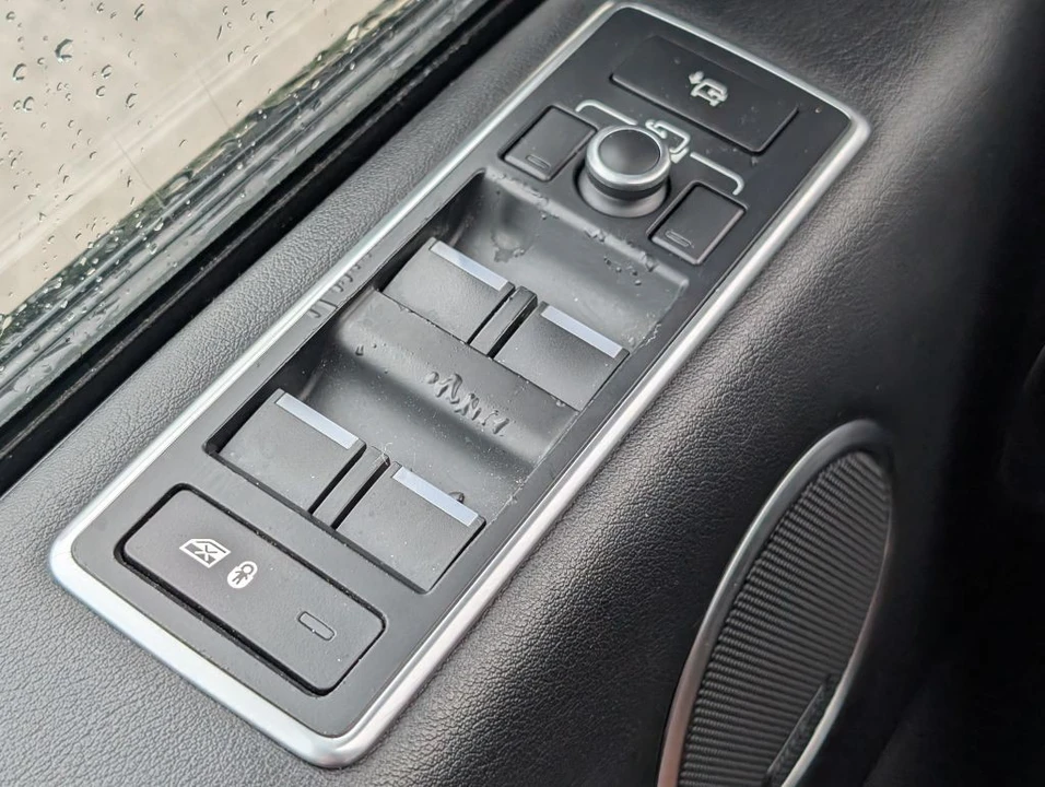 2017 Land Rover Range Rover L405 - Image 11 of 28