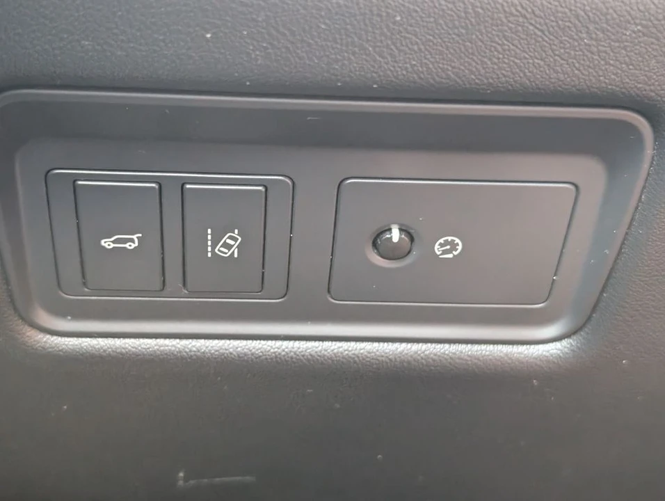 2017 Land Rover Range Rover L405 - Image 13 of 28