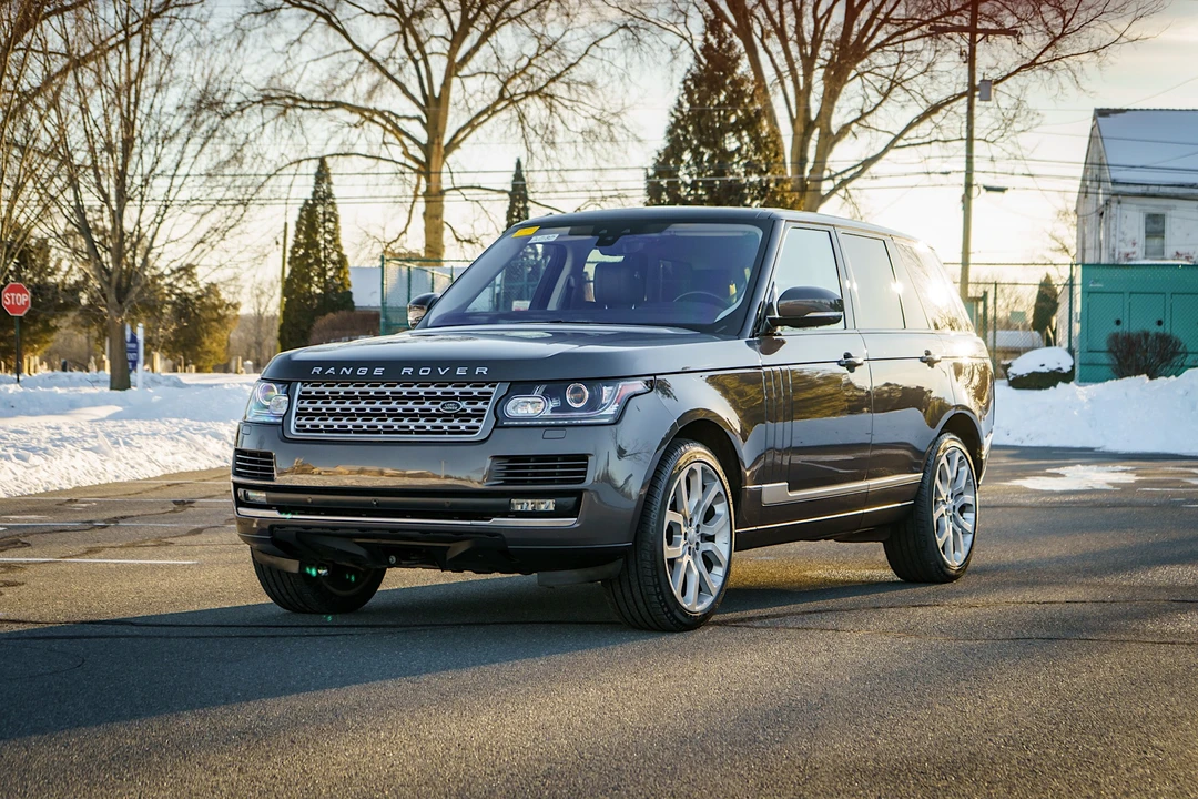 2017 Land Rover Range Rover L405 - Image 2 of 31