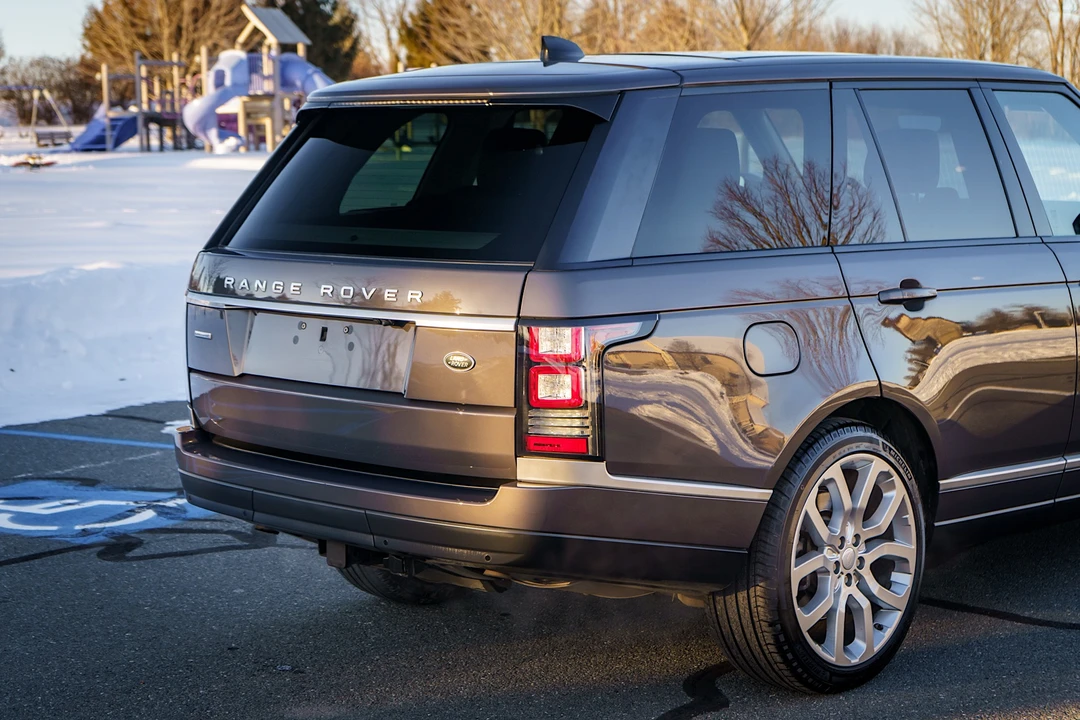 2017 Land Rover Range Rover L405 - Image 30 of 31