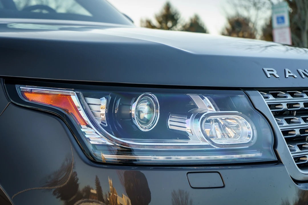 2017 Land Rover Range Rover L405 - Image 16 of 31