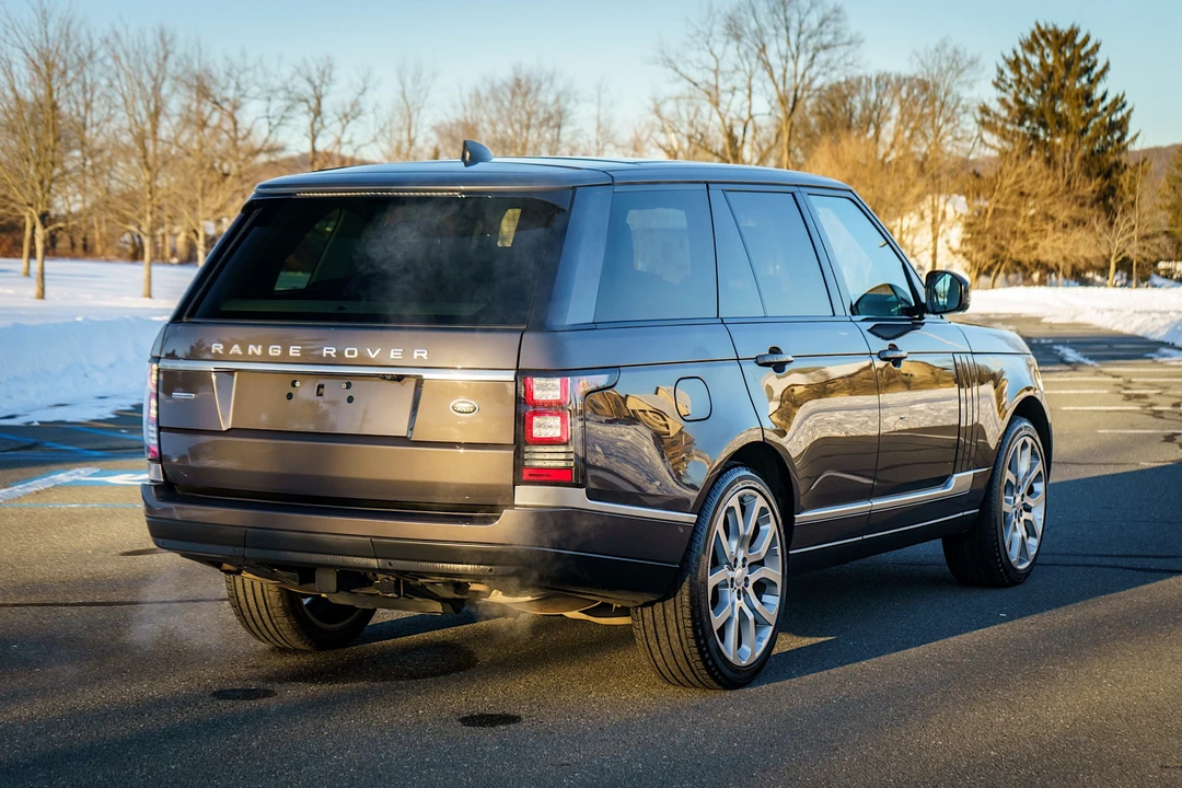 2017 Land Rover Range Rover L405 - Image 8 of 31