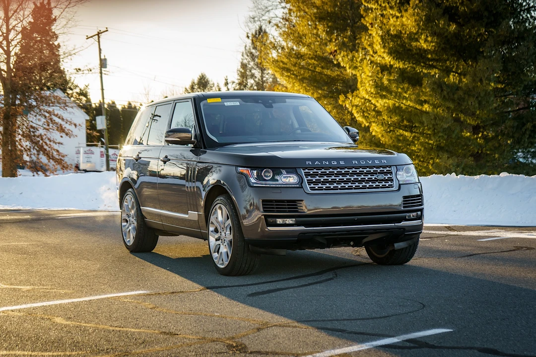 2017 Land Rover Range Rover L405 - Image 11 of 31