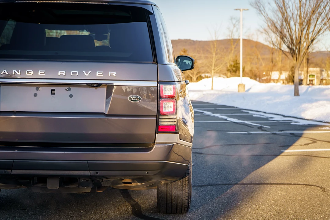 2017 Land Rover Range Rover L405 - Image 26 of 31