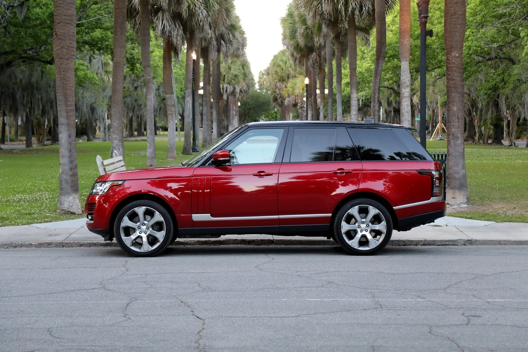 2017 Land Rover Range Rover L405 - Image 5 of 31