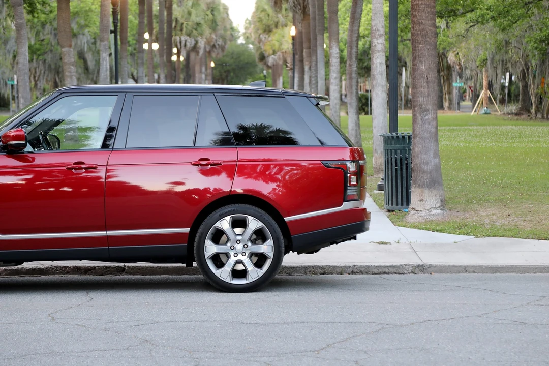 2017 Land Rover Range Rover L405 - Image 12 of 31