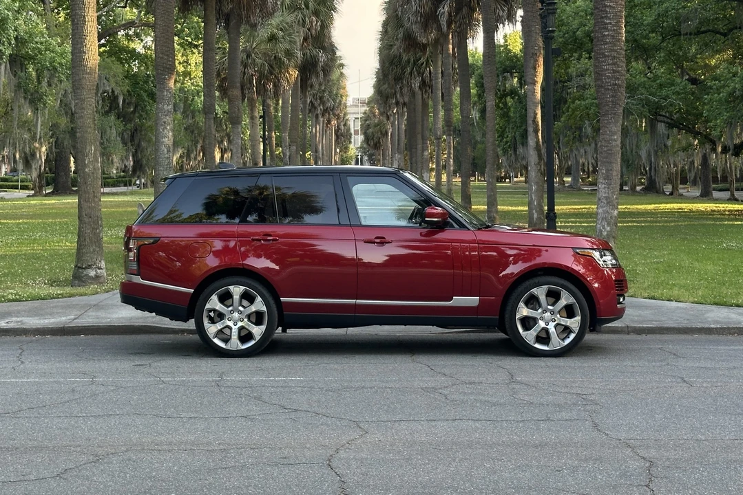 2017 Land Rover Range Rover L405 - Image 8 of 31