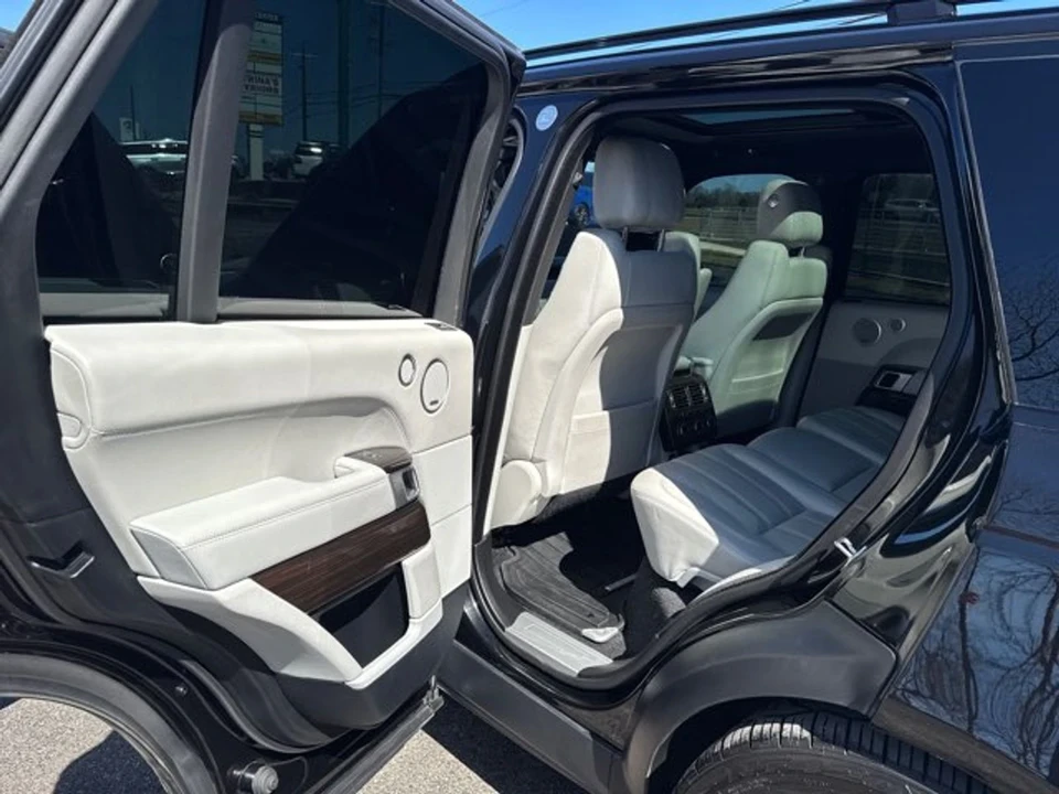 2017 Land Rover Range Rover L405 - Image 7 of 12
