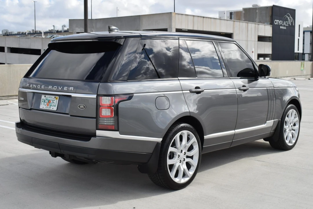 2017 Land Rover Range Rover L405 - Image 2 of 7