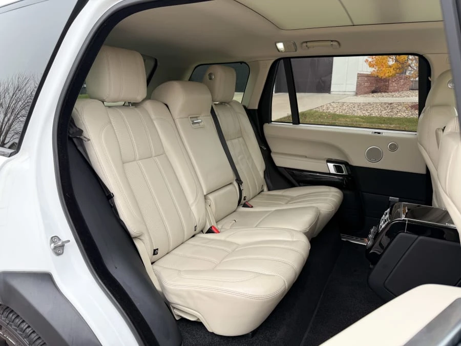 2017 Land Rover Range Rover L405 - Image 11 of 15