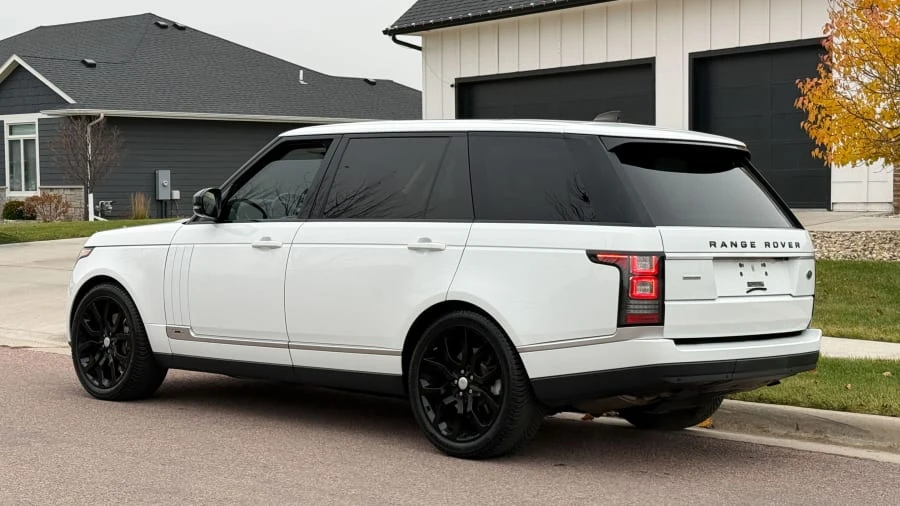 2017 Land Rover Range Rover L405 - Image 7 of 15