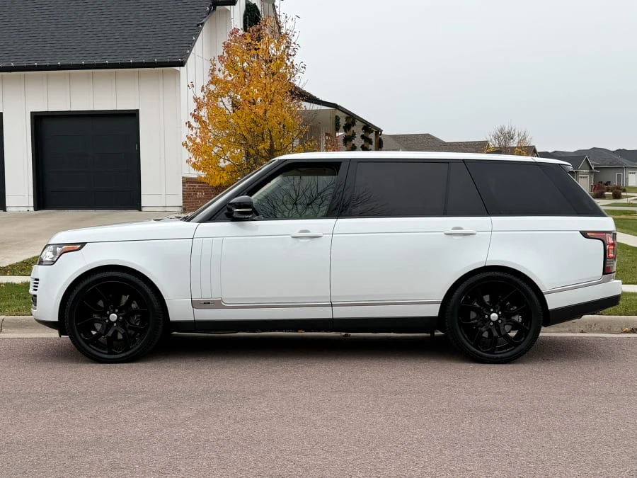 2017 Land Rover Range Rover L405 - Image 2 of 15