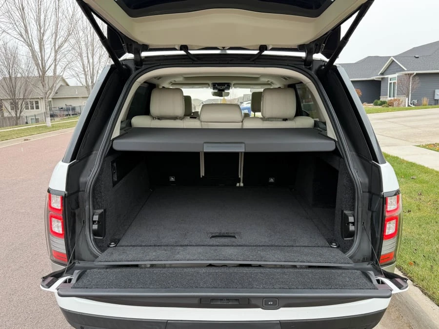 2017 Land Rover Range Rover L405 - Image 10 of 15