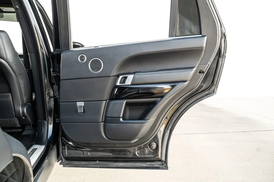 2017 Land Rover Range Rover L405 - Image 17 of 24